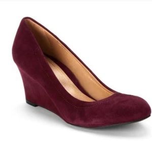 VIONIC Lux Camden Suede Wedges